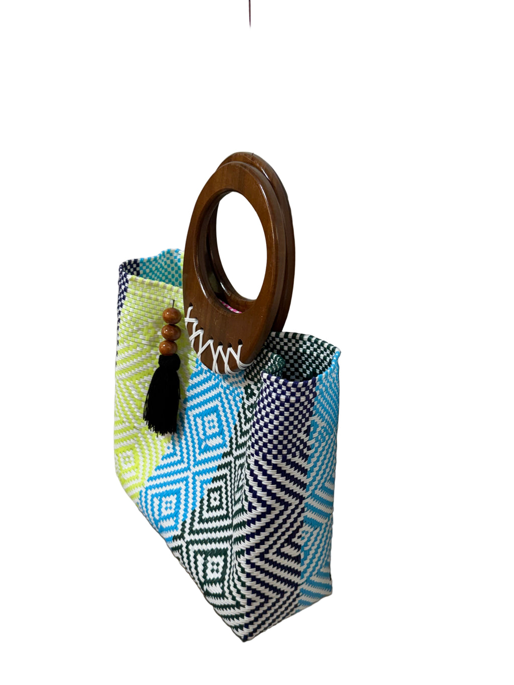 Bolso 100% oaxaqueño artesanal tejido a mano con hilo de plástico, con asa de madera fina. Talla grande.