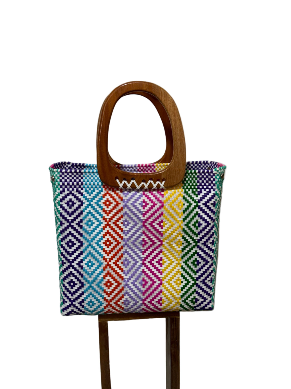 Bolso 100% oaxaqueño artesanal tejido a mano con hilo de plástico, con asa de madera fina. Talla grande.