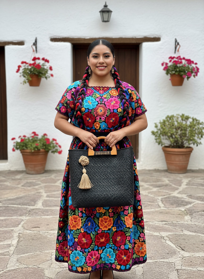 Bolso Artesanal 100% Oaxaqueño grande, tejido a mano con asa de madera fina.