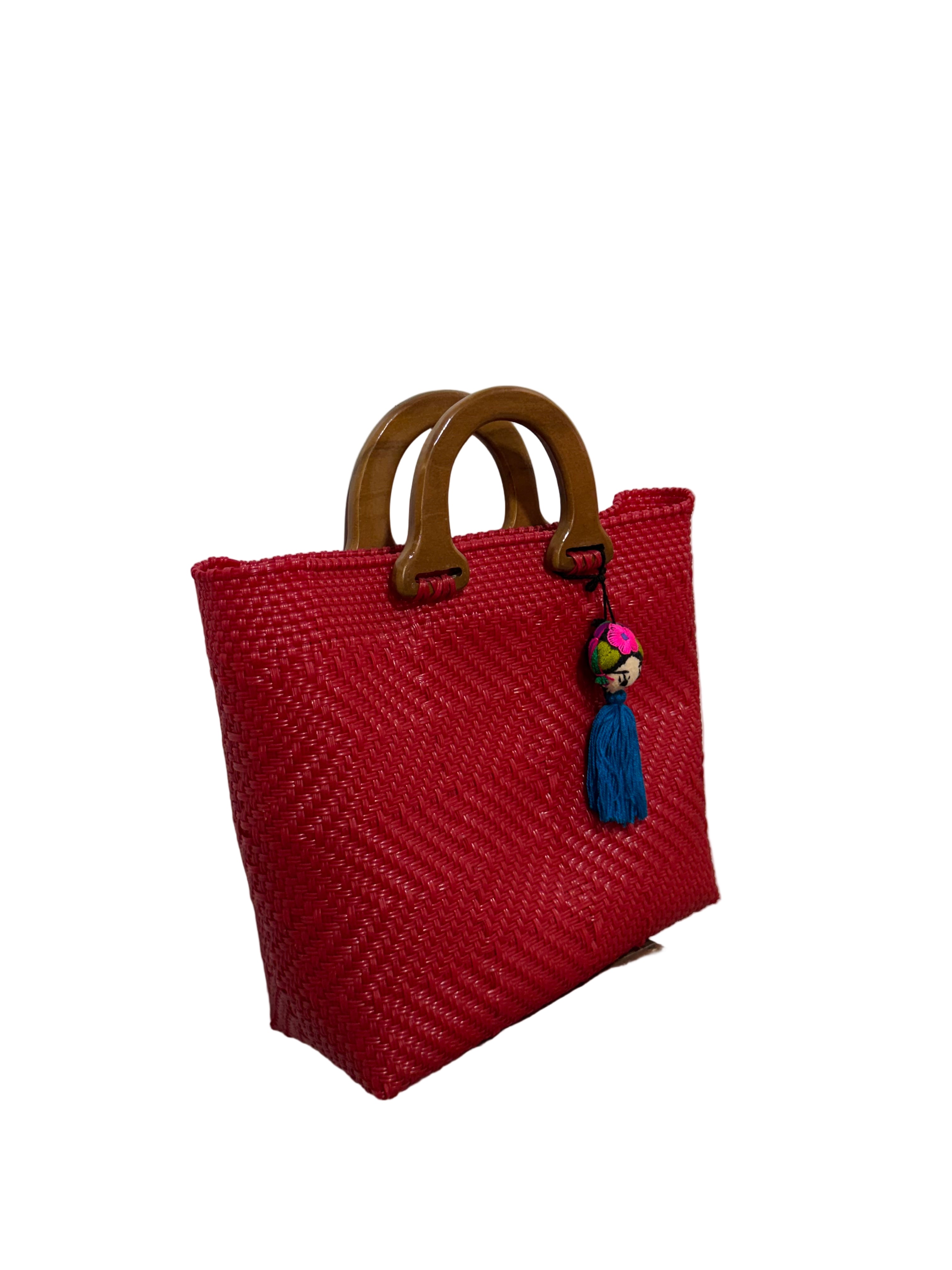 Bolso Artesanal talla L. 100% oaxaqueño tejido a mano, con asa de madera fina.